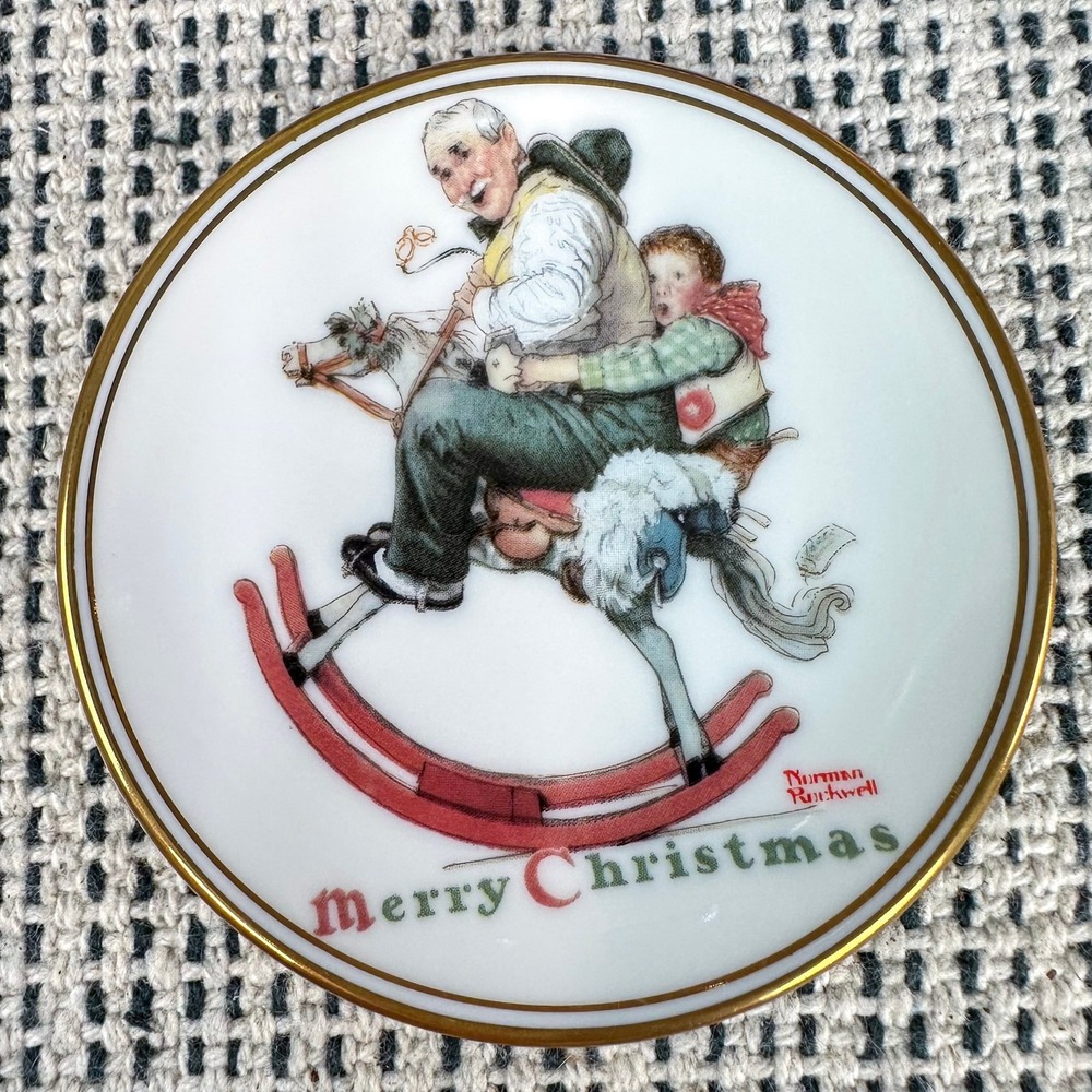 Norman Rockwell Mini Plate Limited Edition Merry Christmas 1983 Decorative